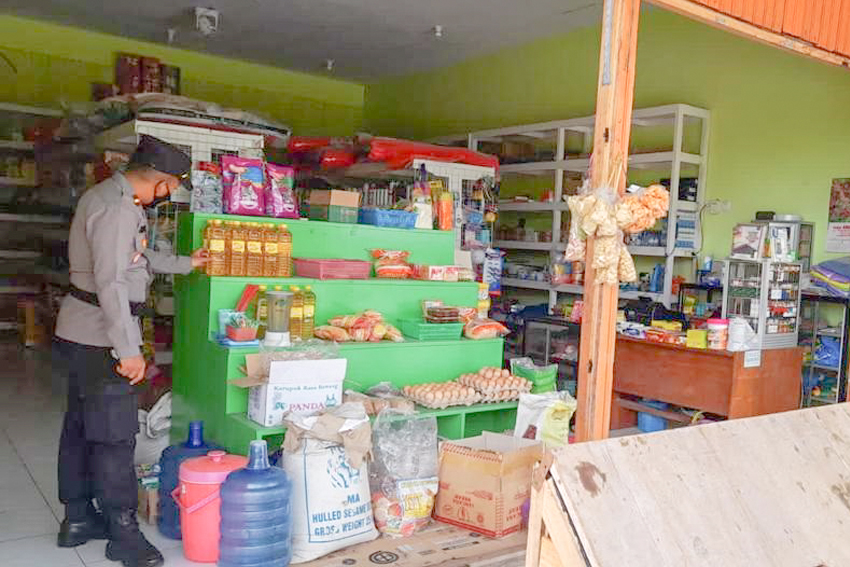 Kapolsek Malinau Utara Turun Langsung Cek Ketersediaan Minyak Goreng di Bulan Ramadan